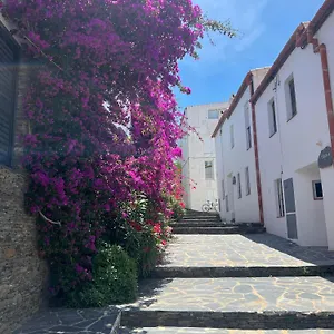 https://duplex-white-ocean.topcostabravahotels.com