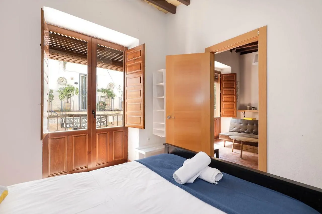 Urban Suites Granada Apartment